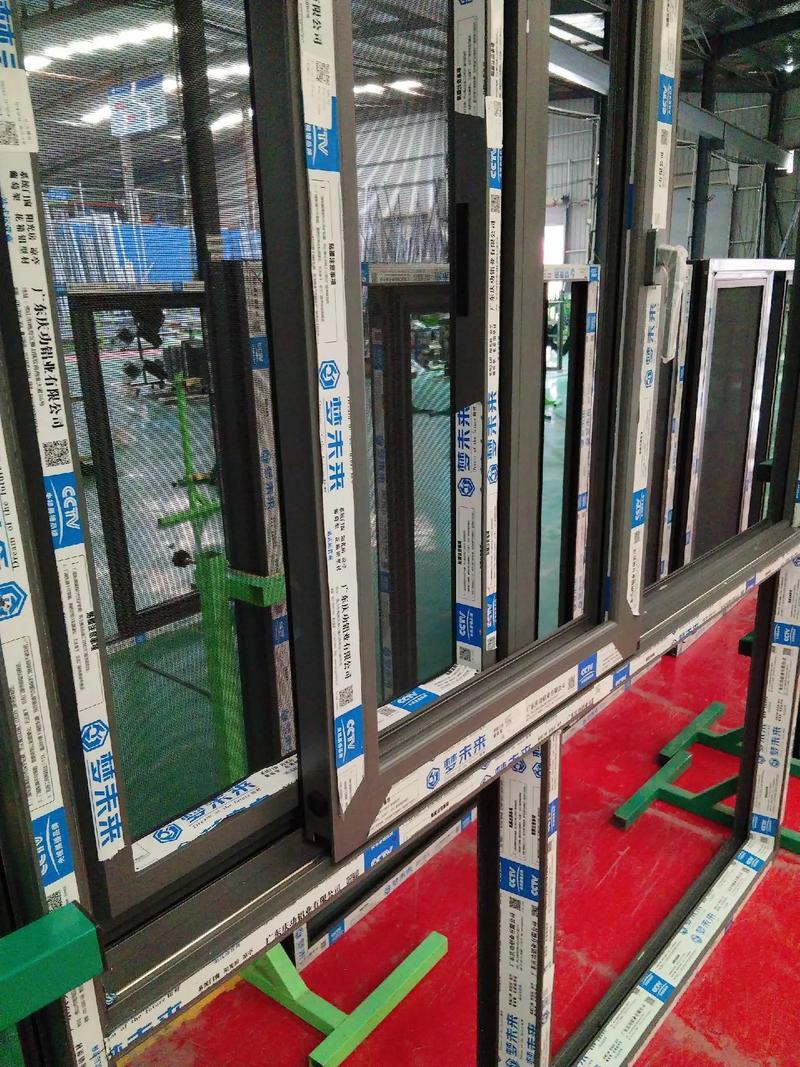 匠心之门 从原材料到成品的门窗精工之旅